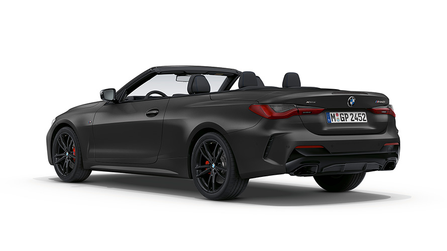 BMW M440i xDrive Cabrio G23 2020 BMW Individual Frozen Portimao Blue metalik tročetvrtinski pogled straga
