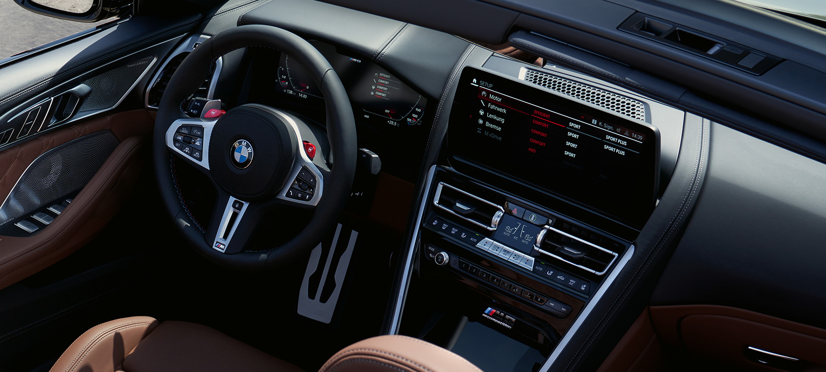 BMW M8 Competition Cabrio F91 LCI Facelift 2022 kokpit Control Display BMW M8 Competition Cabrio F91 LCI Facelift 2022 kokpit Control Display