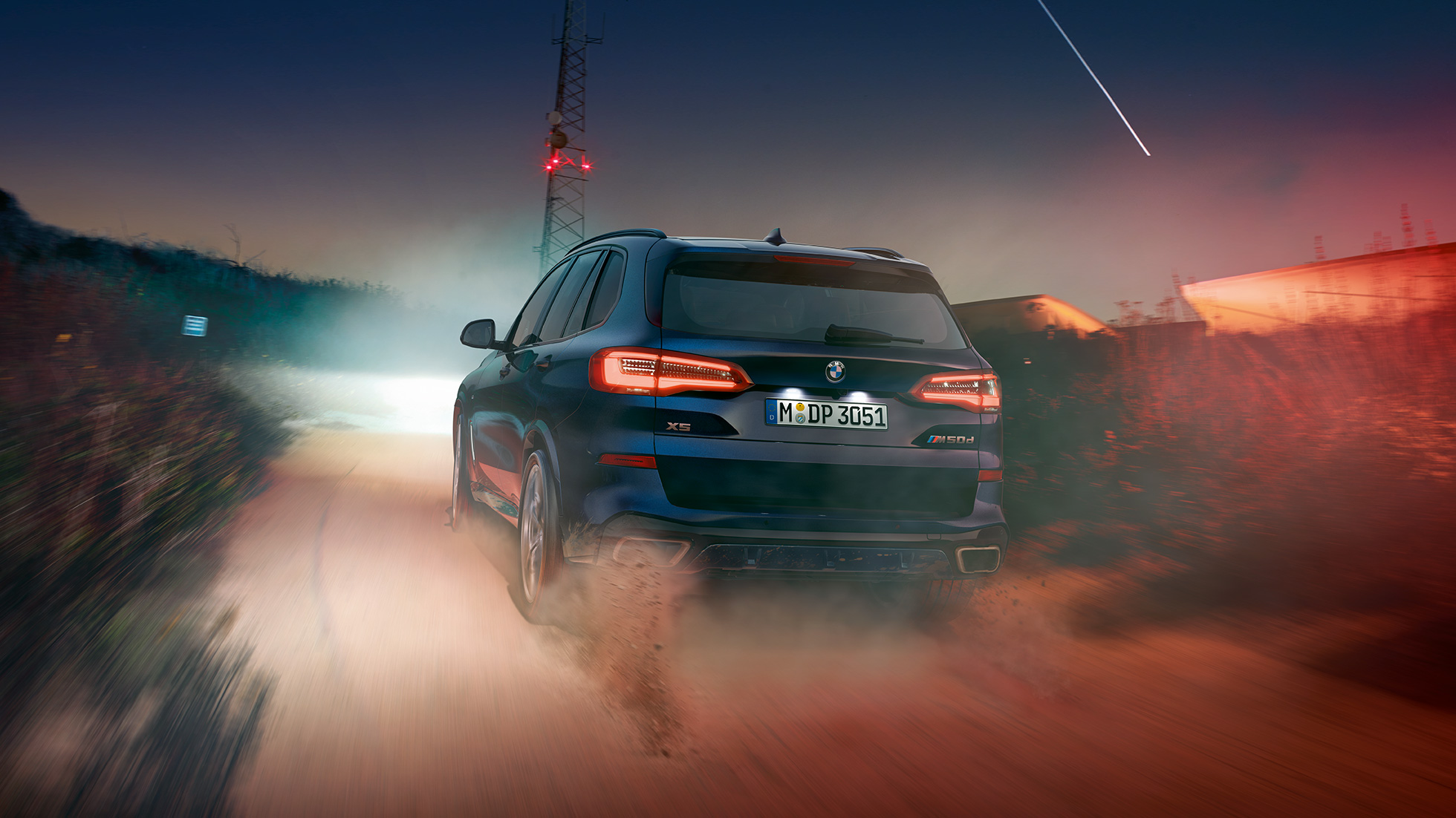 BMW X5 M50d s M TwinPower Turbo šesterocilindarskim dizelskim motorom Prikaz stražnjeg kraja BMW-a X5 M50d s M TwinPower Turbo šesterocilindarskim dizelskim motorom G05 Carbon black metalik boje