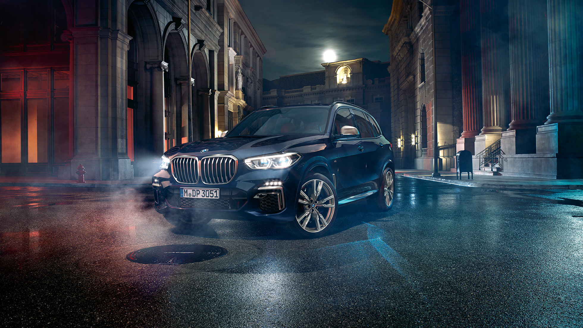 Prednja svjetla BMW-a X5 M50i i M50d Tročetvrtinski prednji prikaz prednjih svjetala s X Laserlight opcijom BMW-a X5 M50i i M50d G05 Carbon crne metalik boje