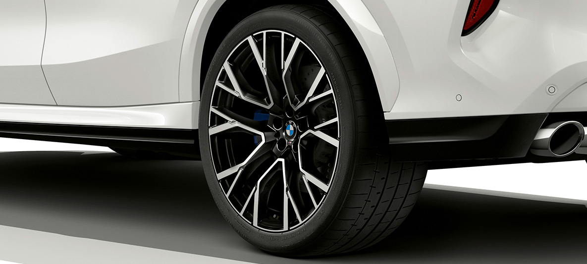 21" M lakometalni kotači Bicolor Orbitgrey BMW X6 M F96 21" M lakometalni kotači Bicolor Orbitgrey BMW X6 M F96 2020 SUV u pogledu izbliza