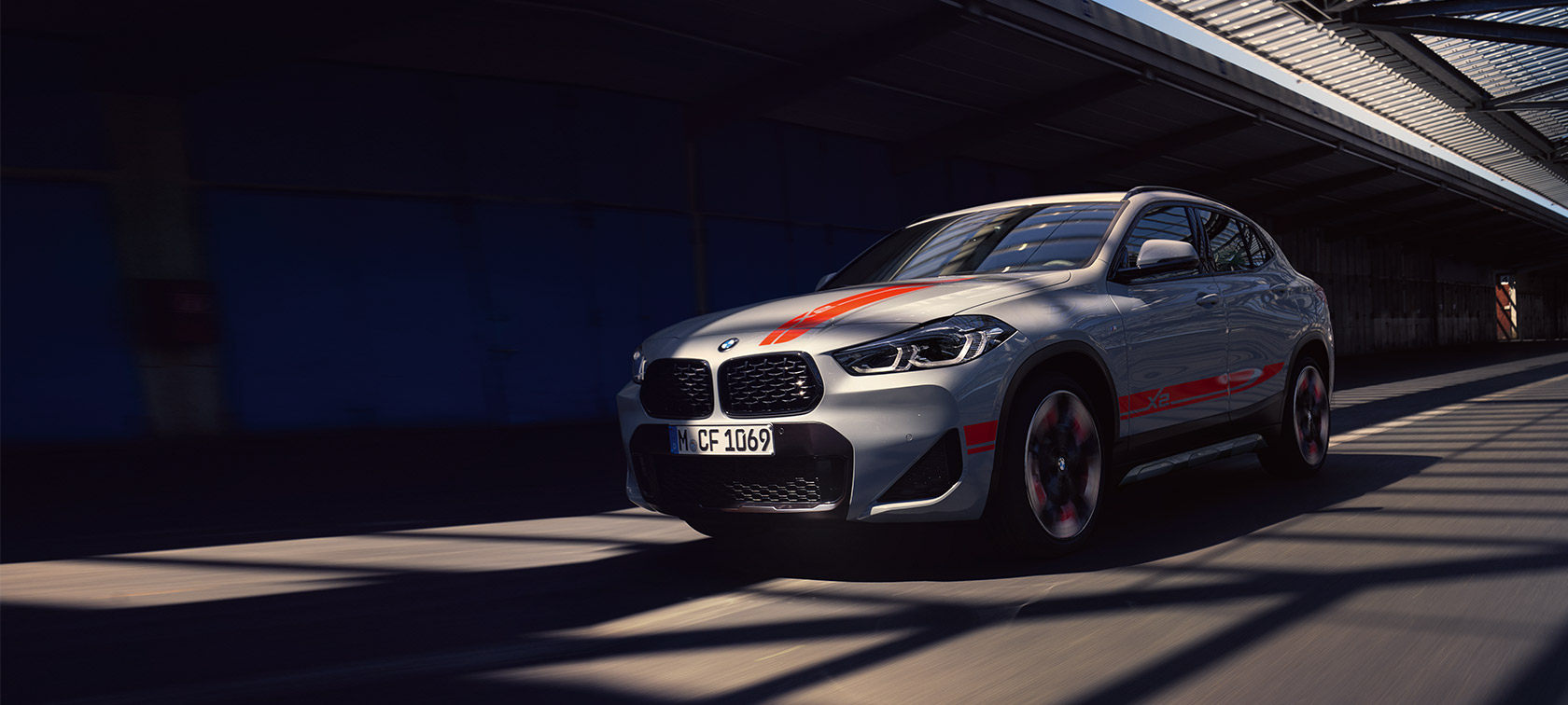 Pogled sprijeda BMW X2 F39 2020 Brooklyn Grey