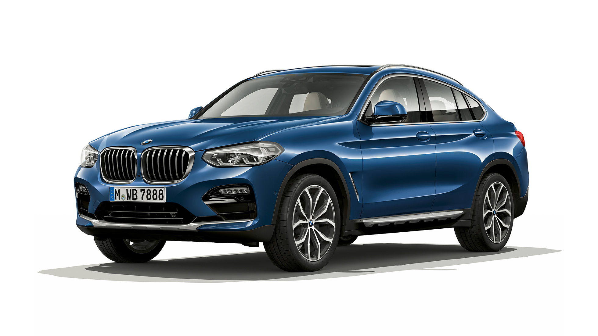 Tročetvrtinski pogled sprijeda BMW X4 Model xLine BMW X4 xDrive20d Model xLine G02 2018 Phytonic plava tročetvrtinski pogled sprijeda