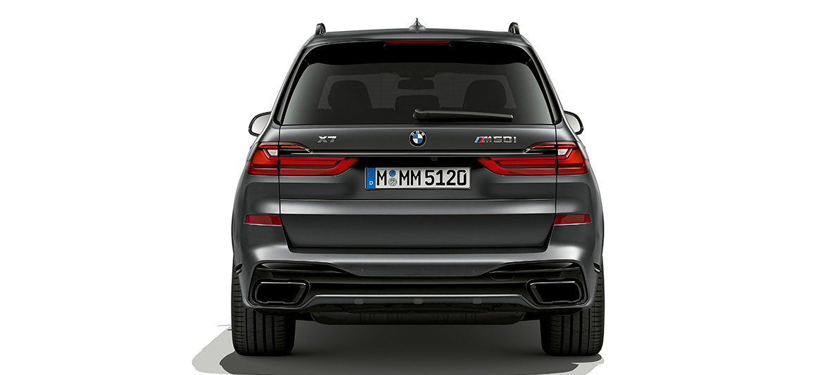BMW Dark Shadow Edition pogled straga BMW X7 G07 Dark Shadow Edition pogled straga
