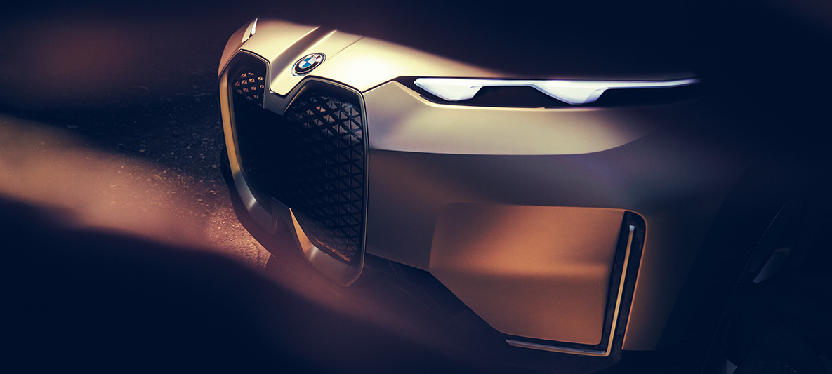 Prednji kraj BMW-a Vision iNEXT Prednji kraj BMW-a Vision iNEXT s maskom