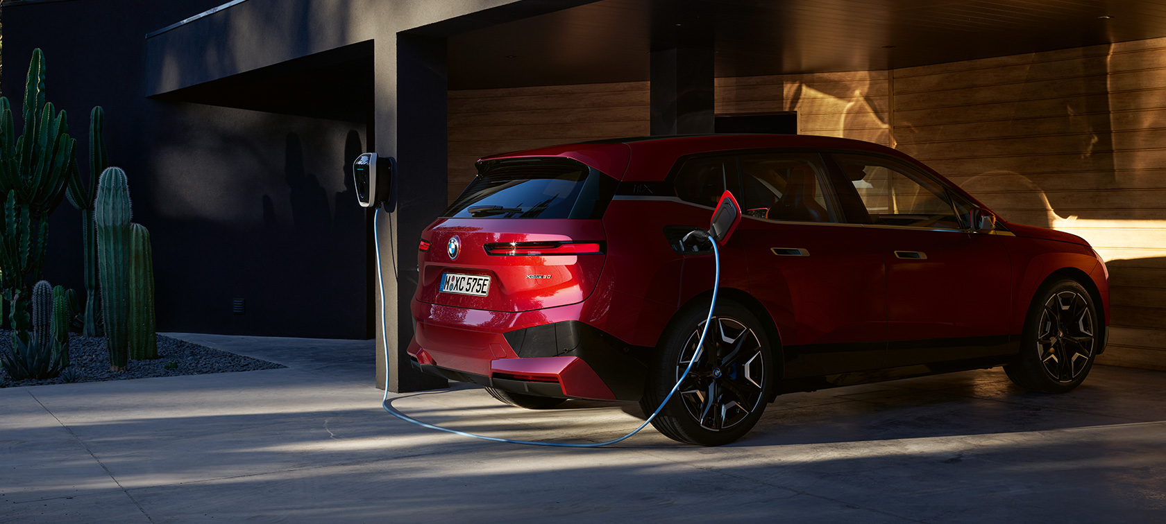 BMW Charging BMW iX i BMW Wallbox