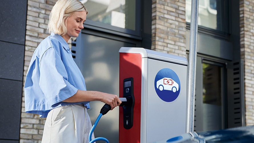 BMW Connected Charging BMW e-mobilnost BMW Connected Charging