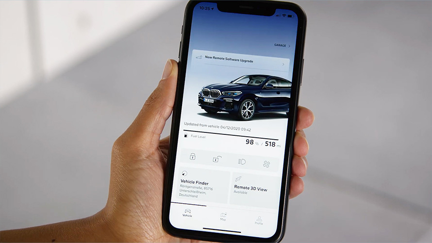 Pametni telefon sa pogledom na My BMW aplikaciju Remote Software Upgrade Pametni telefon sa pogledom na My BMW aplikaciju