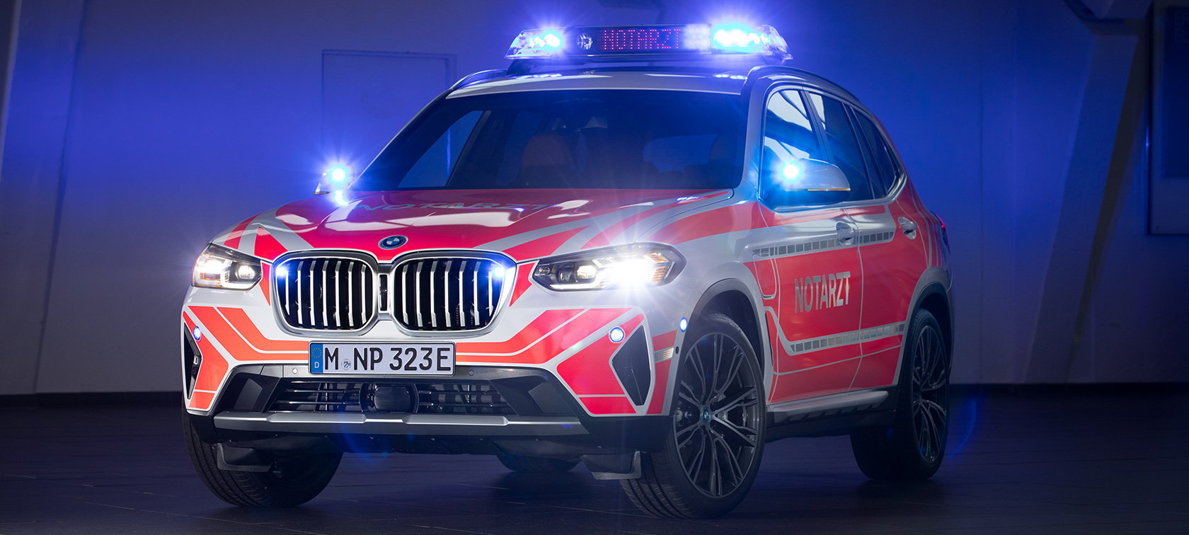 BMW X3 G01LCI vozilo hitne pomoći BMW X3 G01LCI vozilo hitne pomoći 1/3 pogled sprijeda
