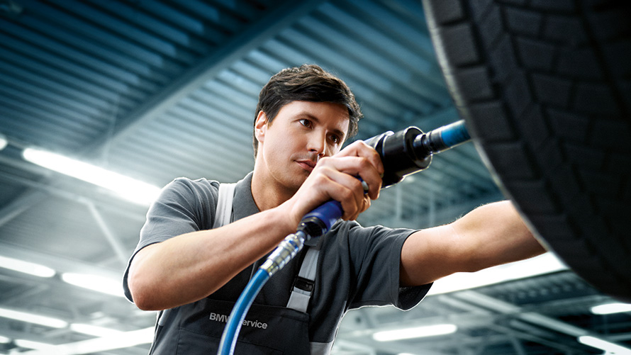 BMW servis kotača i guma BMW servis kotača i guma u BMW radionici