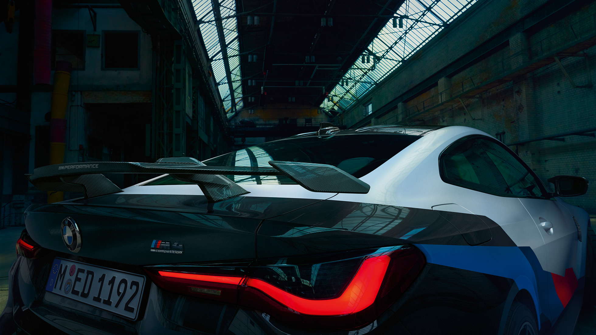 M4 G82 straga krupni plan BMW M Performance dijelovi BMW M4 G82 straga krupni plan