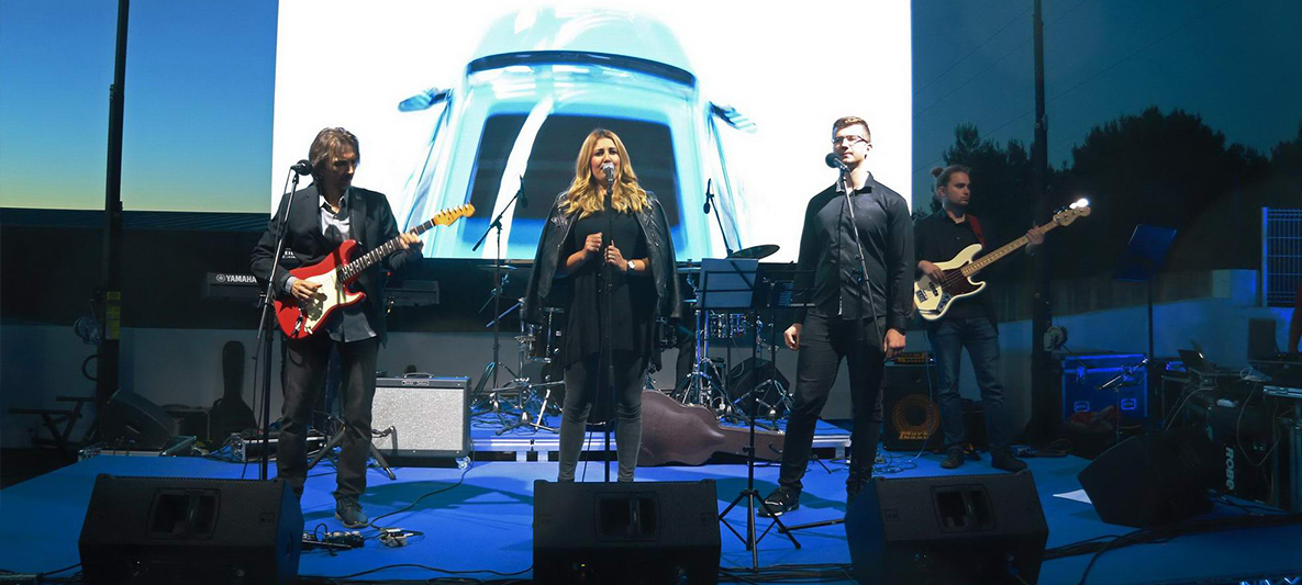 Iva Ajduković, Kristian Ordulj i bend