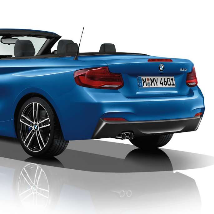 BMW serije 2 Cabrio, tročetvrtinski stražnji prikaz Modela M Sport