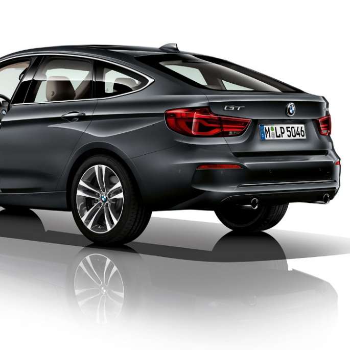 BMW serije 3 Gran Turismo, tročetvrtinski prikaz stražnjeg kraja modela Sport Line BMW serije 3 Gran Turismo, tročetvrtinski prikaz stražnjeg kraja modela Sport Line