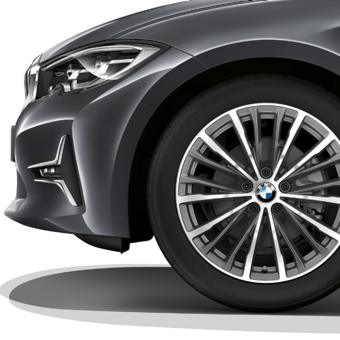 BMW serije 3 Limuzina, Model Luxury Line lakometalni kotači Detaljan prikaz lakometalnih kotača BMW-a serije 3 Limuzina s opremom modela Luxury Line.