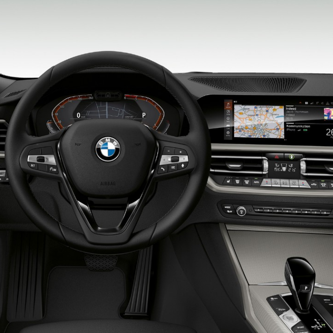 BMW serije 3 Limuzina, Model Advantage kokpit. Prednji detaljan prikaz vozačevog kokpita BMW-a serije 3 Limuzina sa značajkama Modela Advantage.