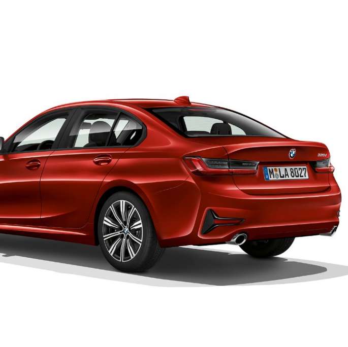 BMW serije 3 Limuzina, Model Advantage stražnji kraj. Tročetvrtinski stražnji prikaz BMW-a serije 3 Limuzina sa značajkama modela Advantage.