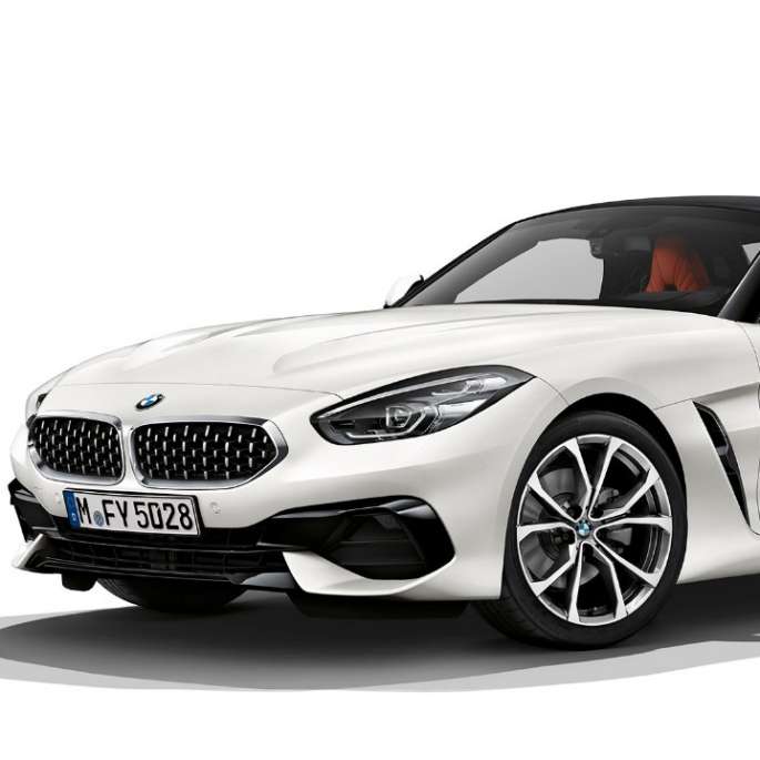 BMW Z4 Roadster Model Sport Line BMW Z4 Roadster Model Sport Line, tročetvrtinski prednji prikaz