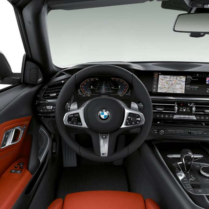 BMW Z4 Roadster Model Sport Line BMW Z4 Roadster Model Sport Line, upravljač i prostor vozača