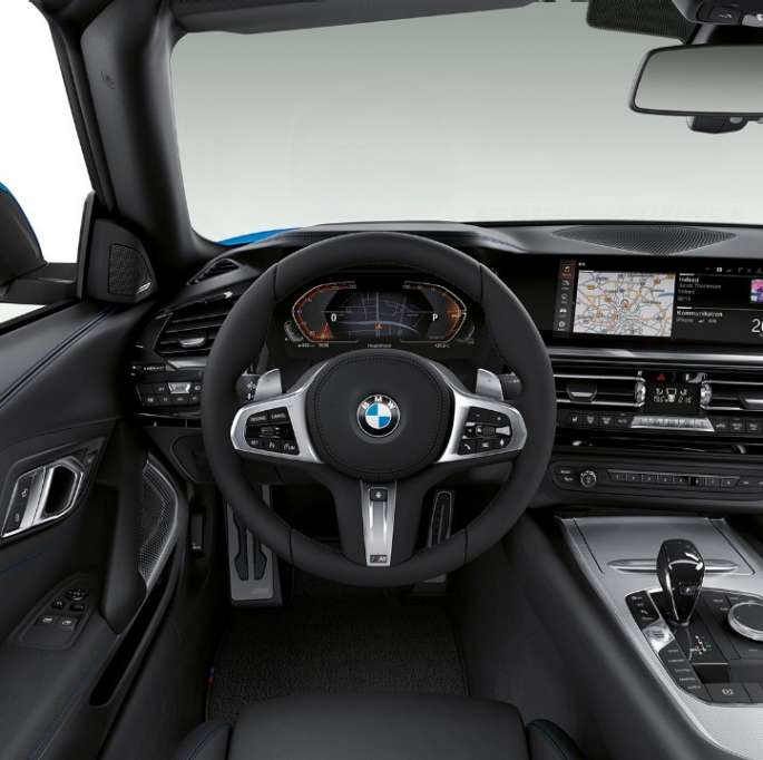 BMW Z4 Roadster Model M Sport BMW Z4 Roadster Model M Sport, upravljač i prostor vozača